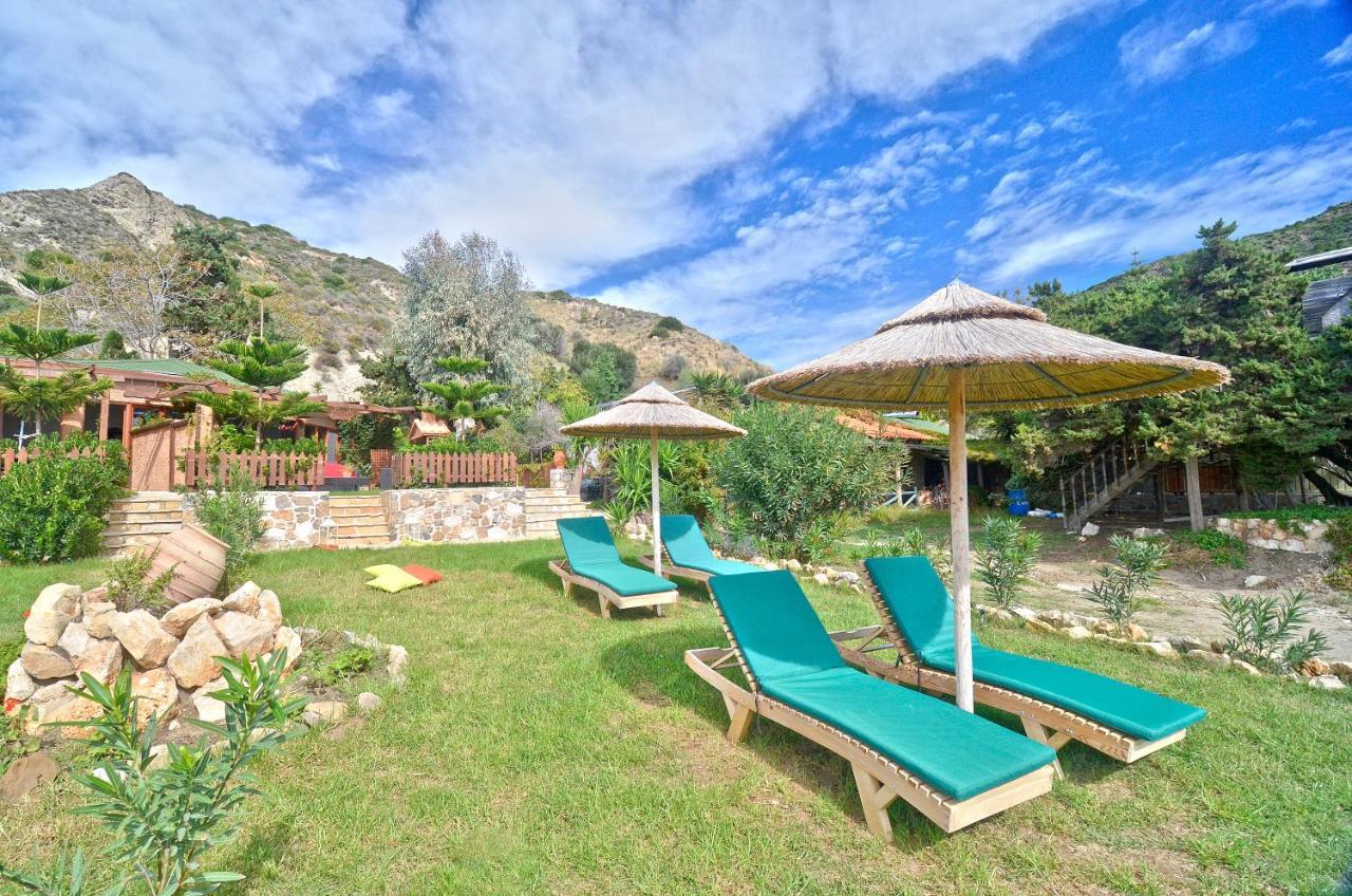 Beachfront Andriana Villa With Mini Pool And Spa Vasilikí Exterior foto
