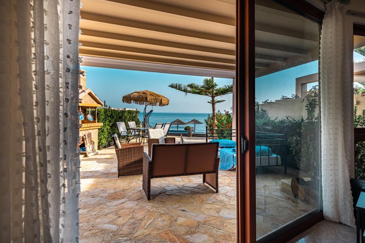 Beachfront Andriana Villa With Mini Pool And Spa Vasilikí Exterior foto
